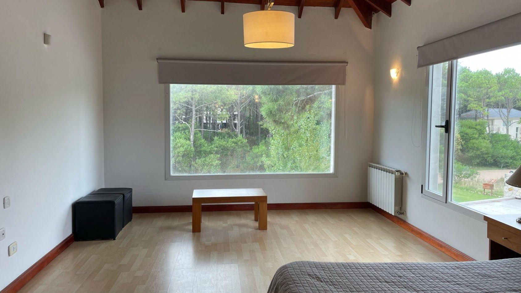 CASA EN VENTA - PINAMAR NORTE - A METROS DEL INGRESO A LA FRONTERA