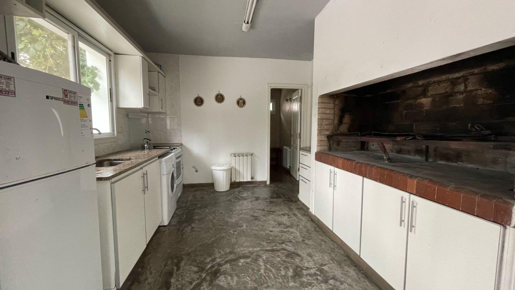 CASA EN VENTA - PINAMAR NORTE - A METROS DEL INGRESO A LA FRONTERA