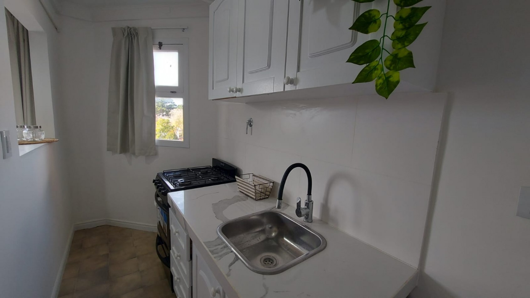 DEPARTAMENTO 2 AMBIENTES - PINAMAR- AVENIDA SHAW 450