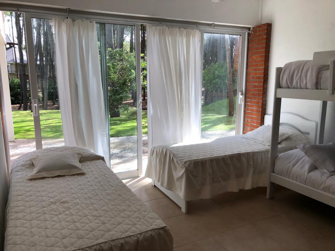 CASA EN VENTA - PINAMAR NORTE