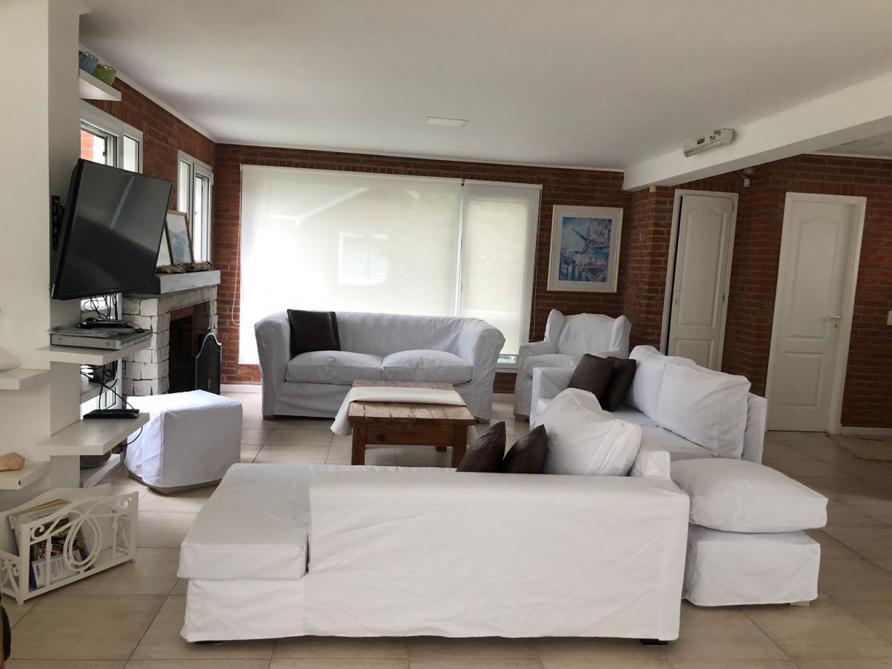 CASA EN VENTA - PINAMAR NORTE