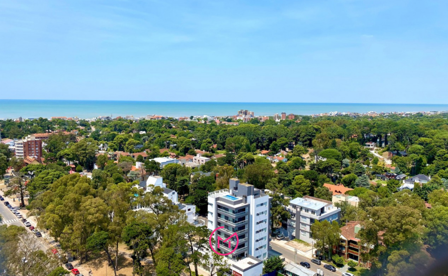 Departamento 2 Ambientes en pleno centro de Pinamar - Edificio Del Sol