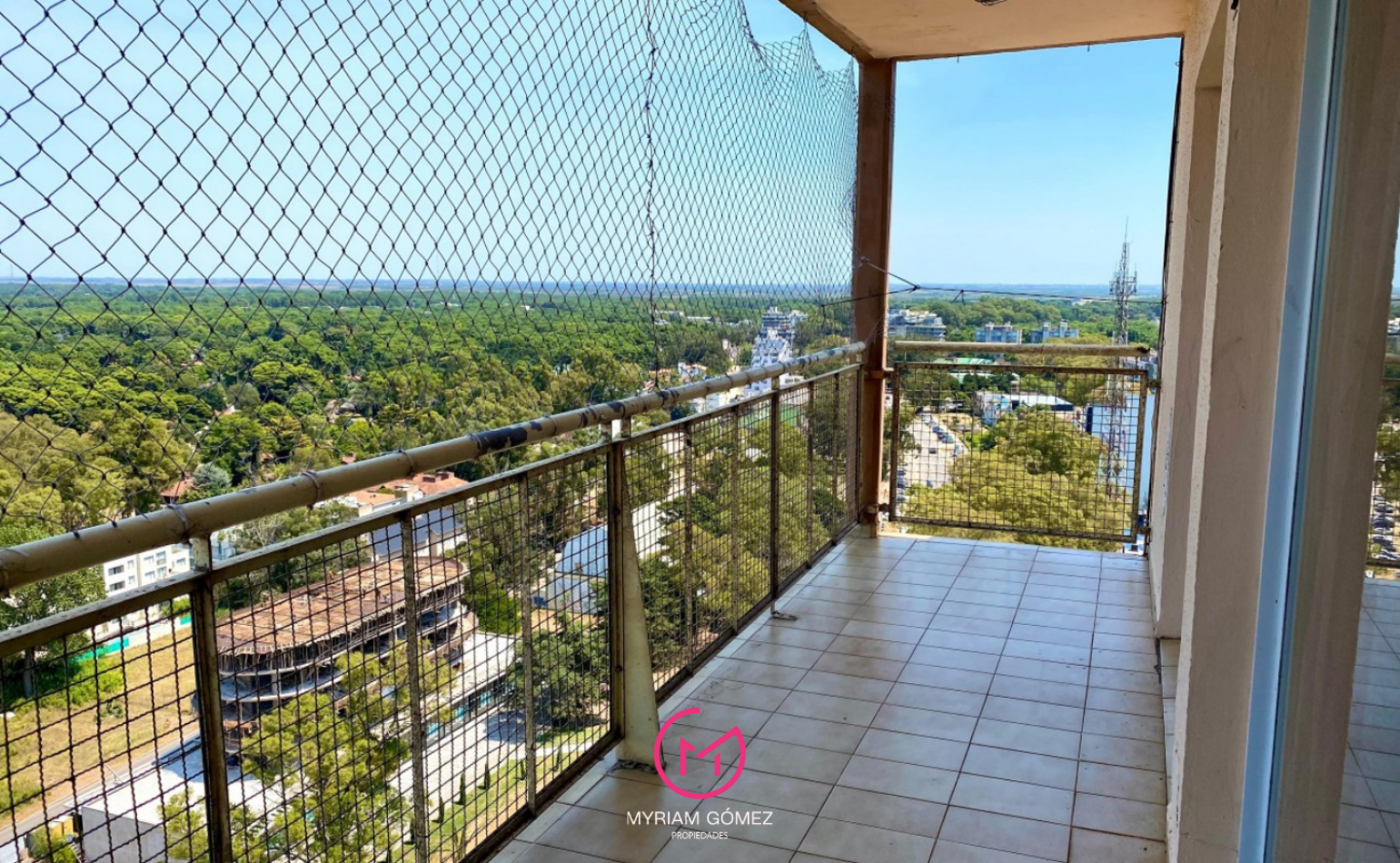 Departamento 2 Ambientes en pleno centro de Pinamar - Edificio Del Sol