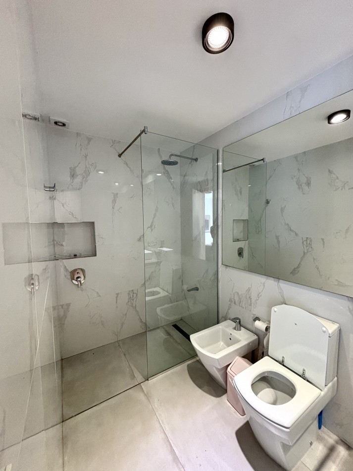 VENTA DE DEPARTAMENTO 2 AMBIENTES  -  EDIFICIO NESTING - PINAMAR 