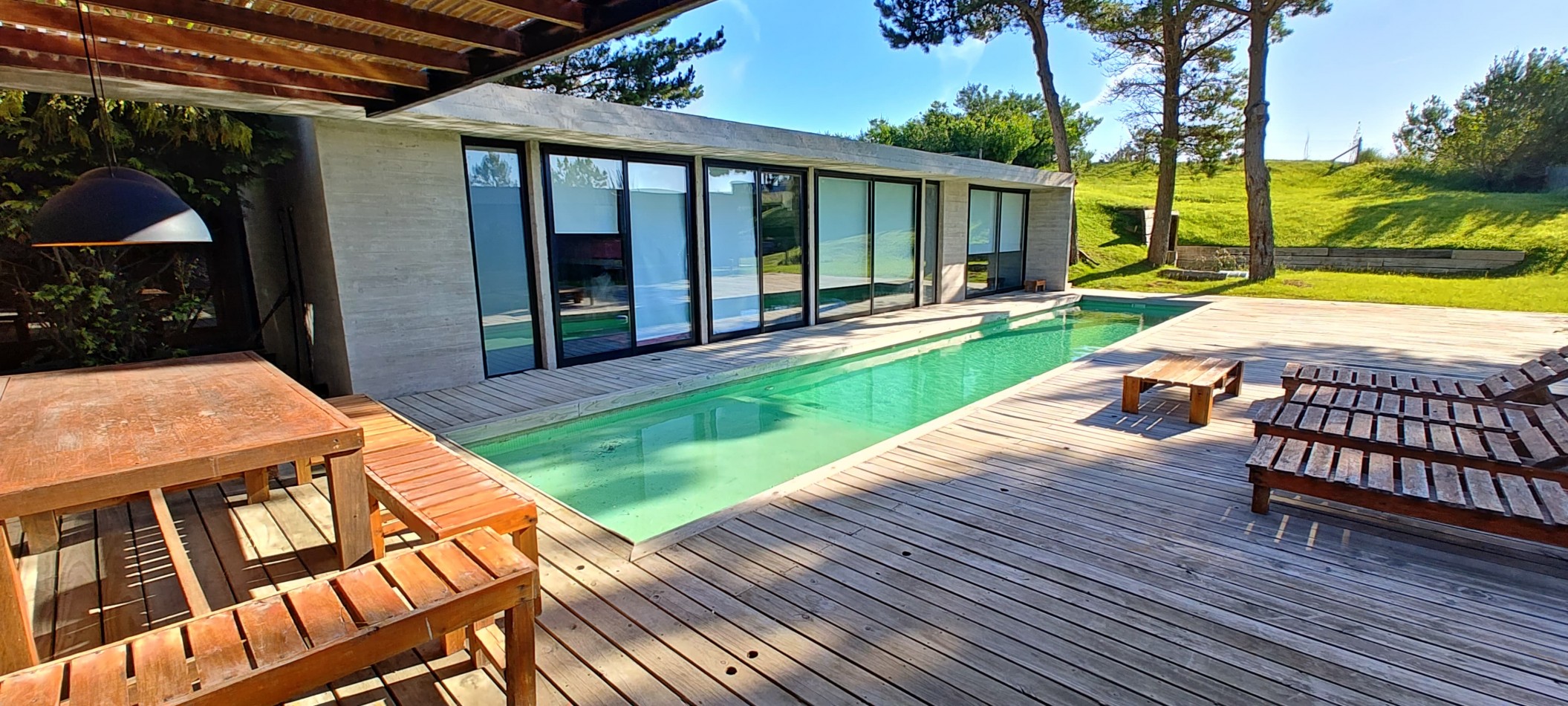 CASA EN COSTA ESMERALDA - RESIDENCIAL I 