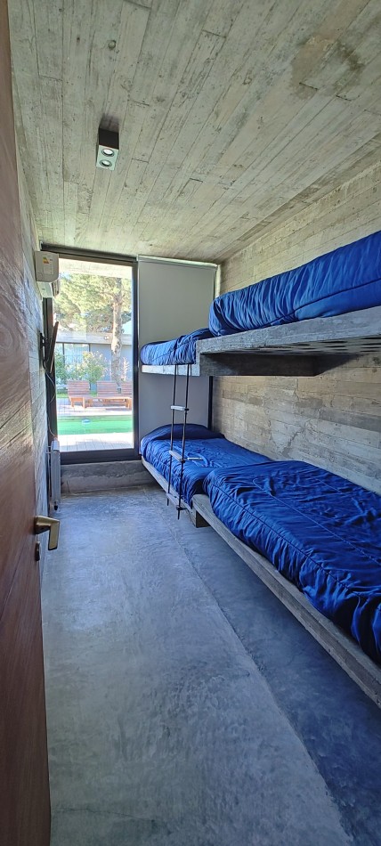 CASA EN COSTA ESMERALDA - RESIDENCIAL I 