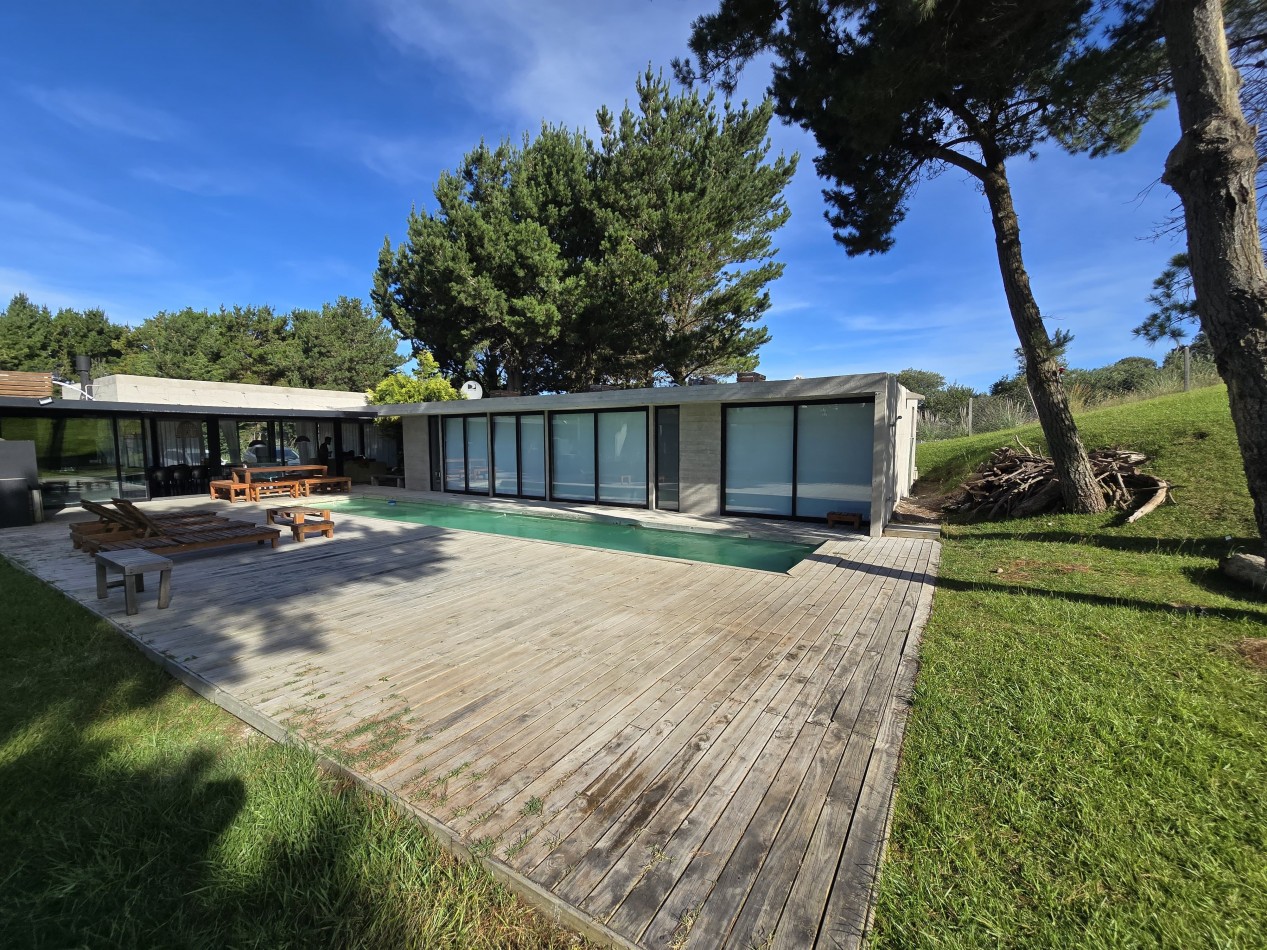 CASA EN COSTA ESMERALDA - RESIDENCIAL I 