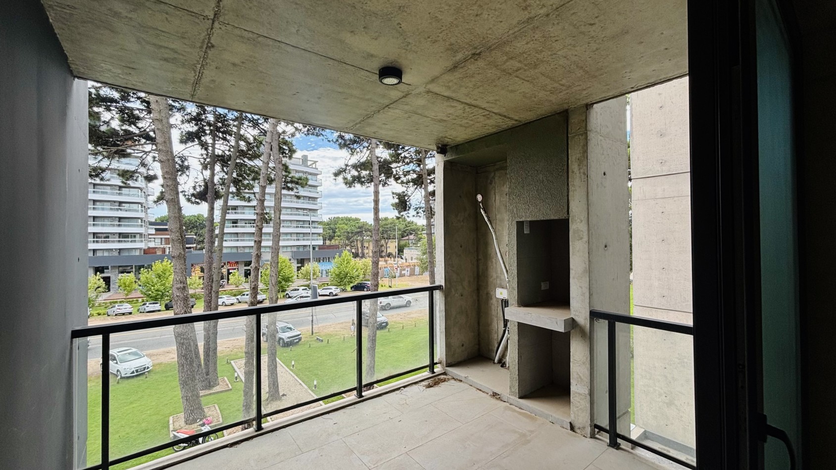 3 AMBIENTES - POSITIVE TOWER IV - PINAMAR HOLLYWOD 