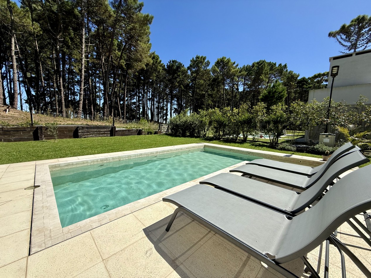 EXCLUSIVA CASA 4 AMBIENTES - BARRIO PIONEROS - PINAMAR 