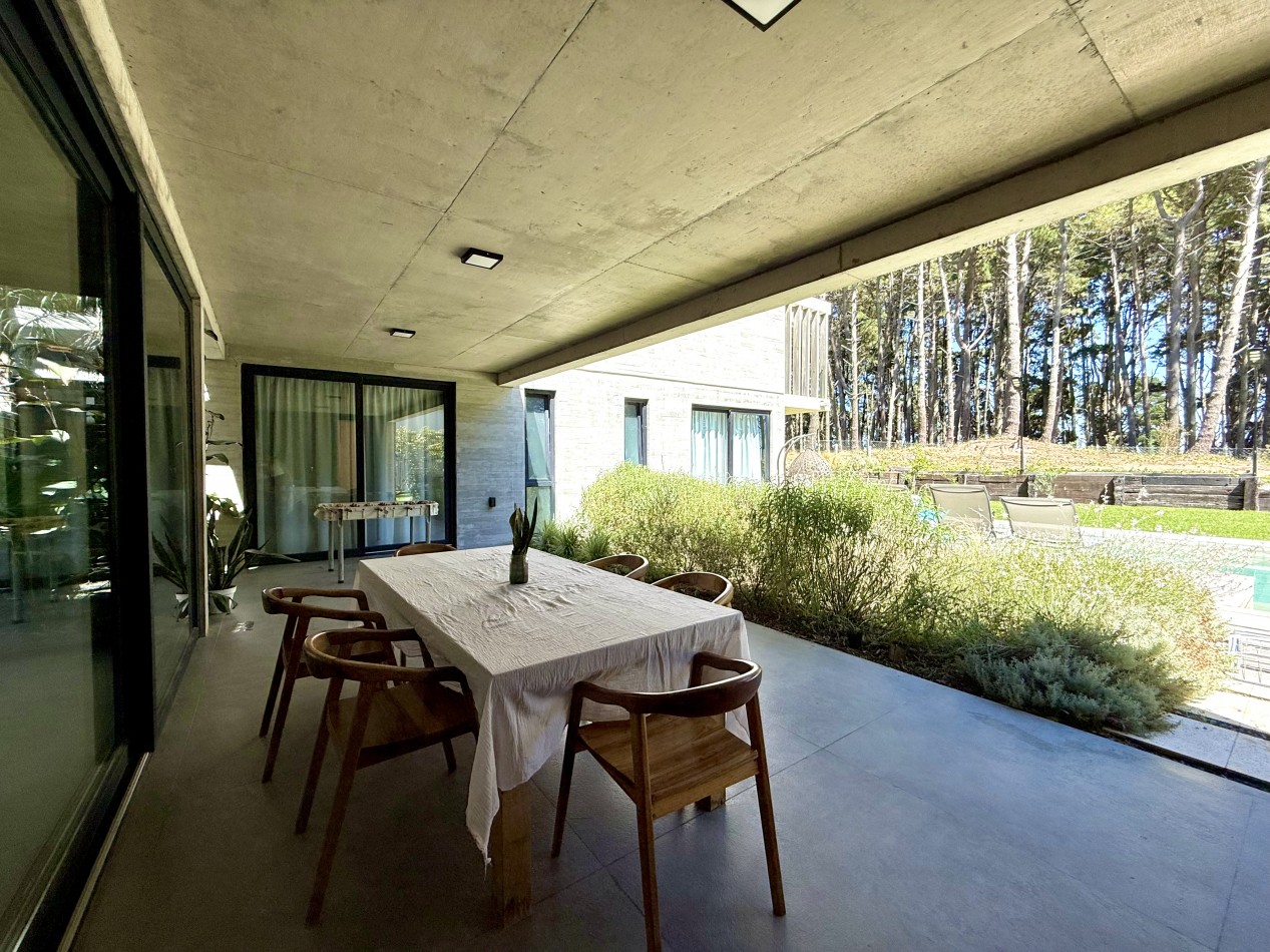 EXCLUSIVA CASA 4 AMBIENTES - BARRIO PIONEROS - PINAMAR 