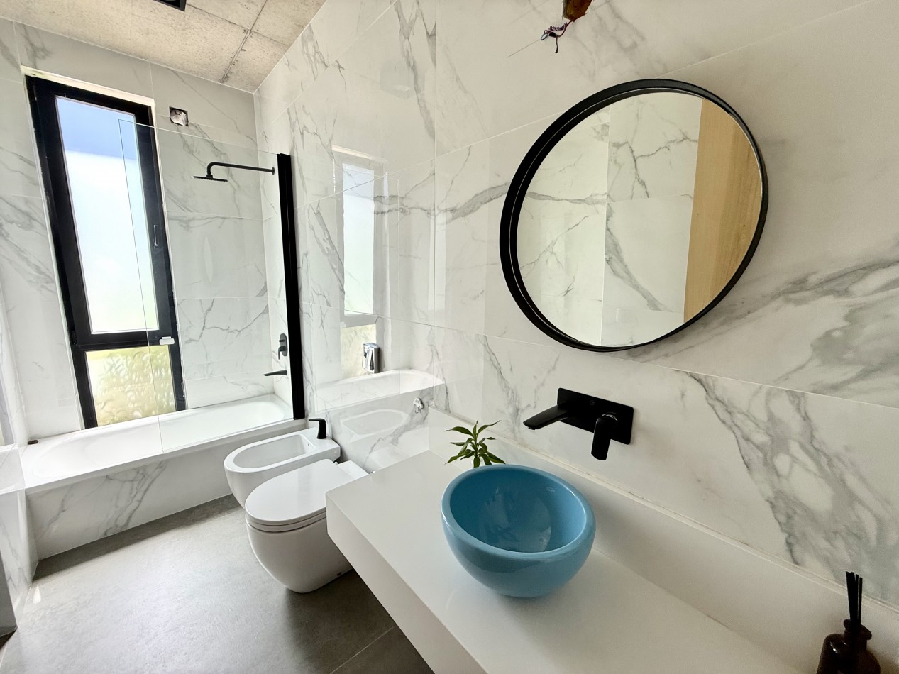 EXCLUSIVA CASA 4 AMBIENTES - BARRIO PIONEROS - PINAMAR 