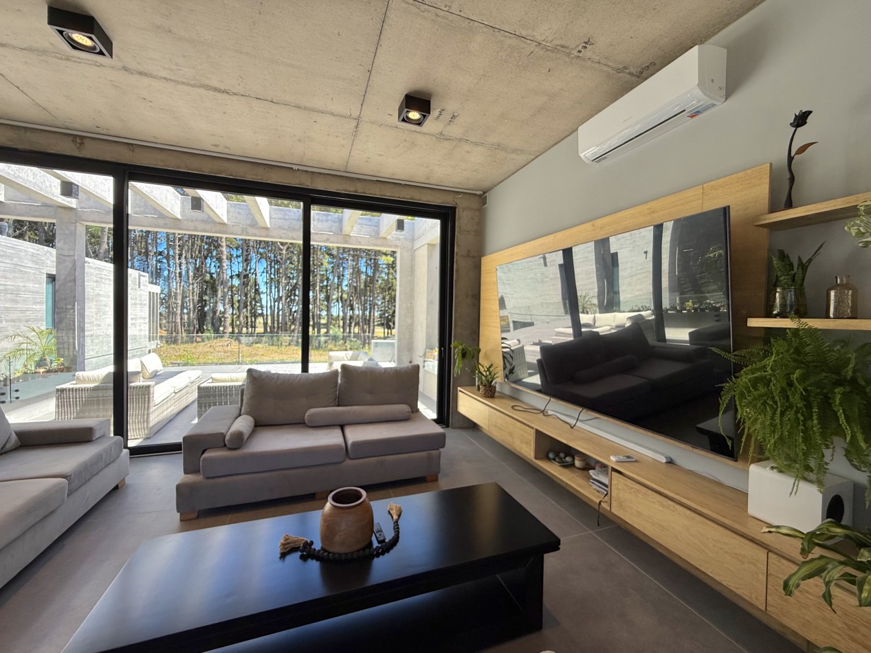 EXCLUSIVA CASA 4 AMBIENTES - BARRIO PIONEROS - PINAMAR 