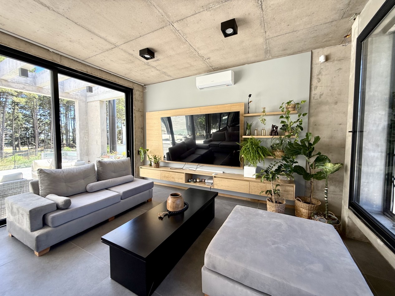 EXCLUSIVA CASA 4 AMBIENTES - BARRIO PIONEROS - PINAMAR 