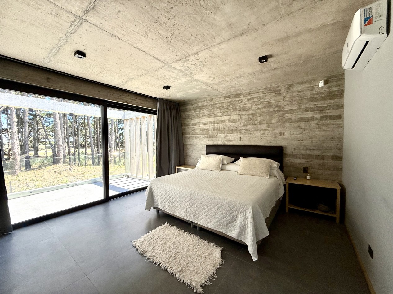 EXCLUSIVA CASA 4 AMBIENTES - BARRIO PIONEROS - PINAMAR 