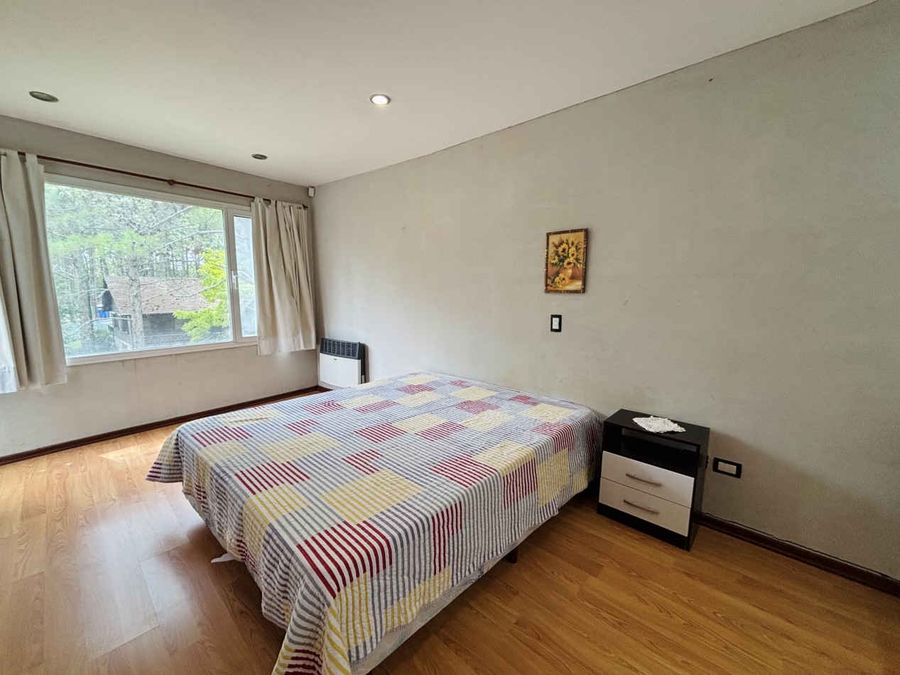 REAL OPORTUNIDAD - CASA EN CARILO - 4 AMBIENTES - EN VENTA 