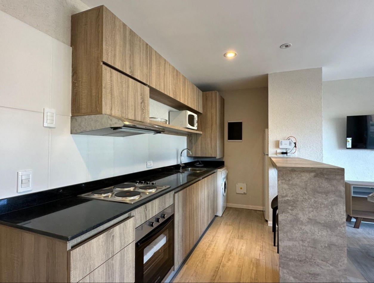 ALQUILER ANUAL 2 AMBIENTES - PINAMAR CENTRO 