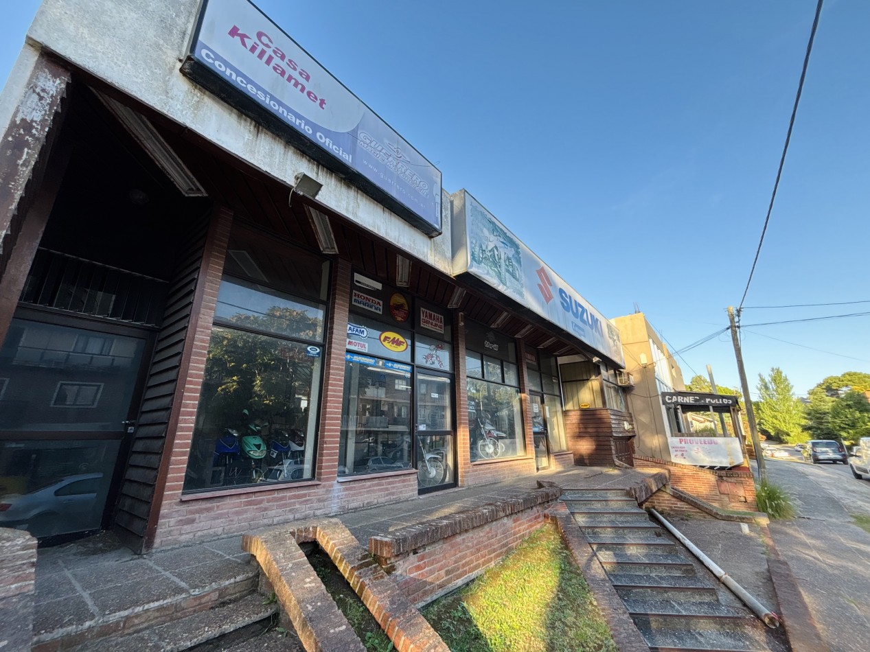 LOCAL COMERCIAL - CALLE CORVINA - EN VENTA