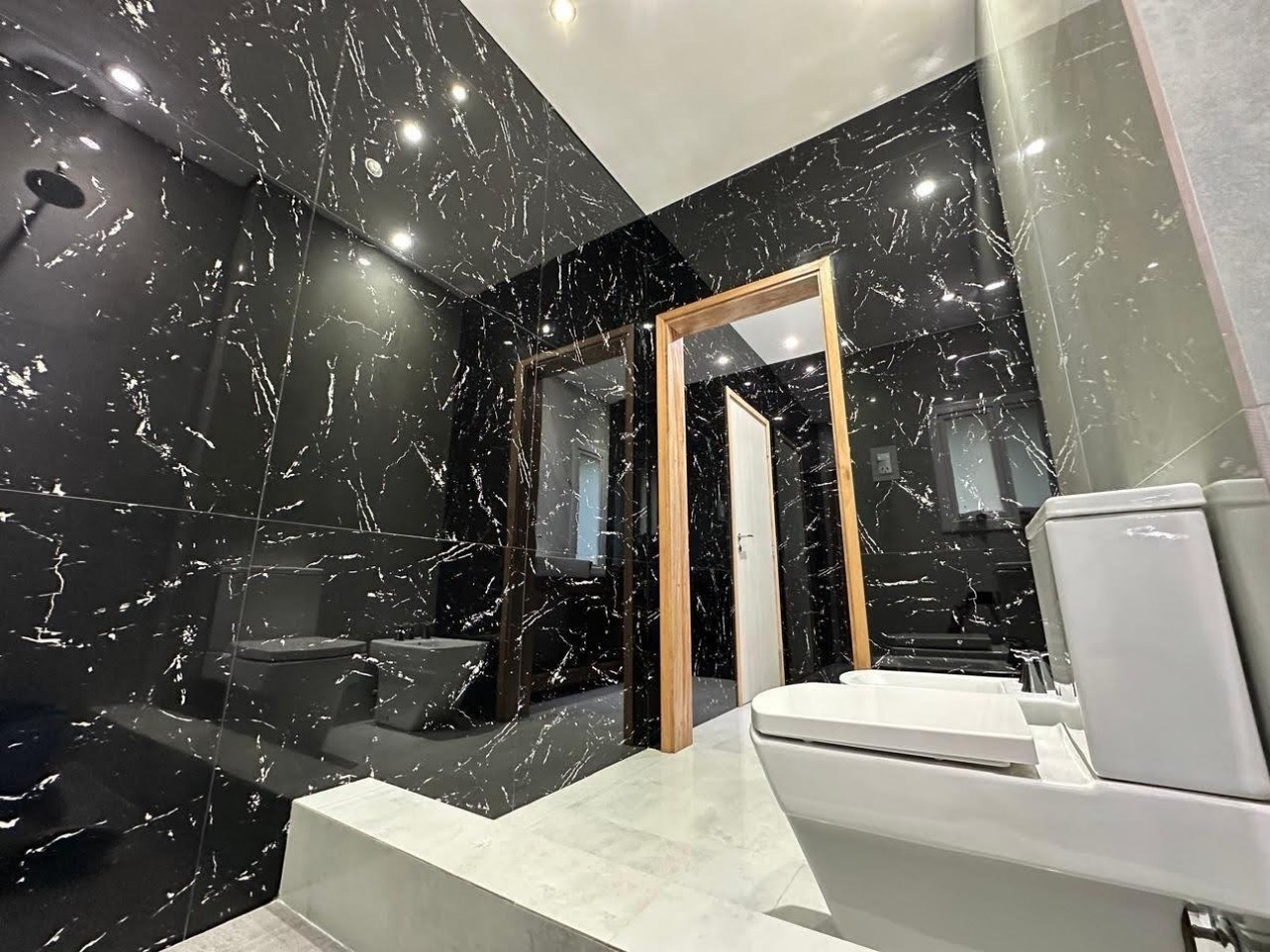 CASA EN COSTA ESMERALDA - 4 AMBIENTES - EN VENTA 