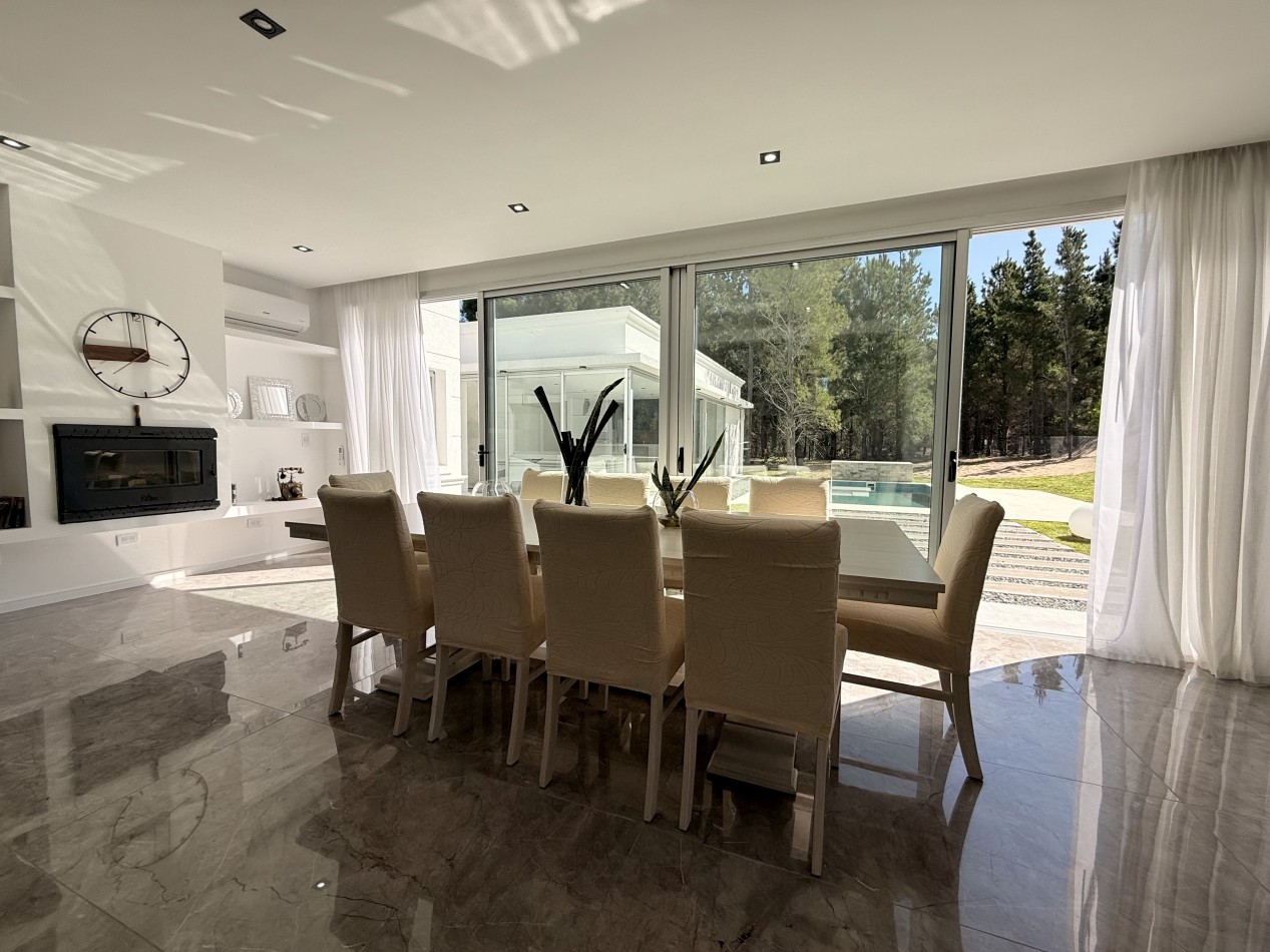 CASA 5 AMBIENTES - NORTHBEACH - EN VENTA 