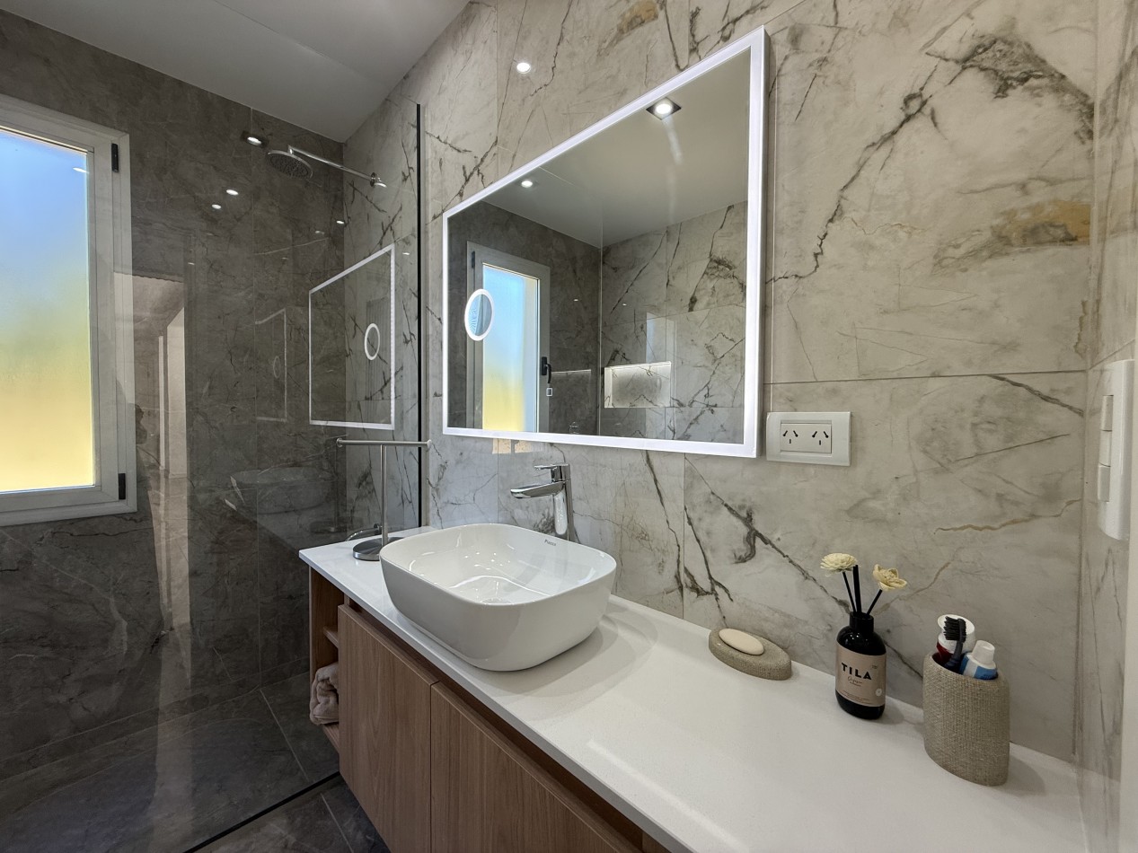 CASA 5 AMBIENTES - NORTHBEACH - EN VENTA 