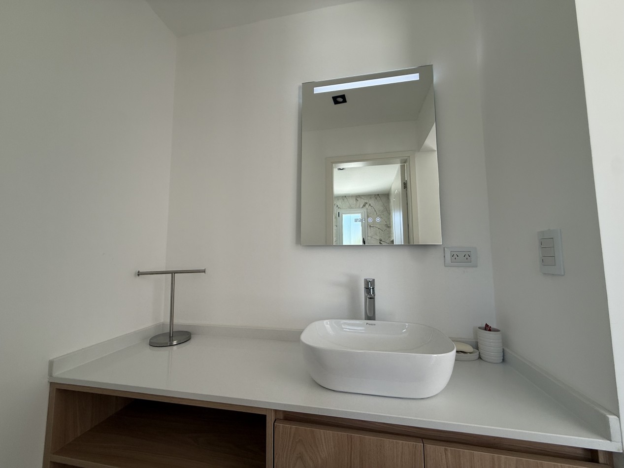 CASA 5 AMBIENTES - NORTHBEACH - EN VENTA 