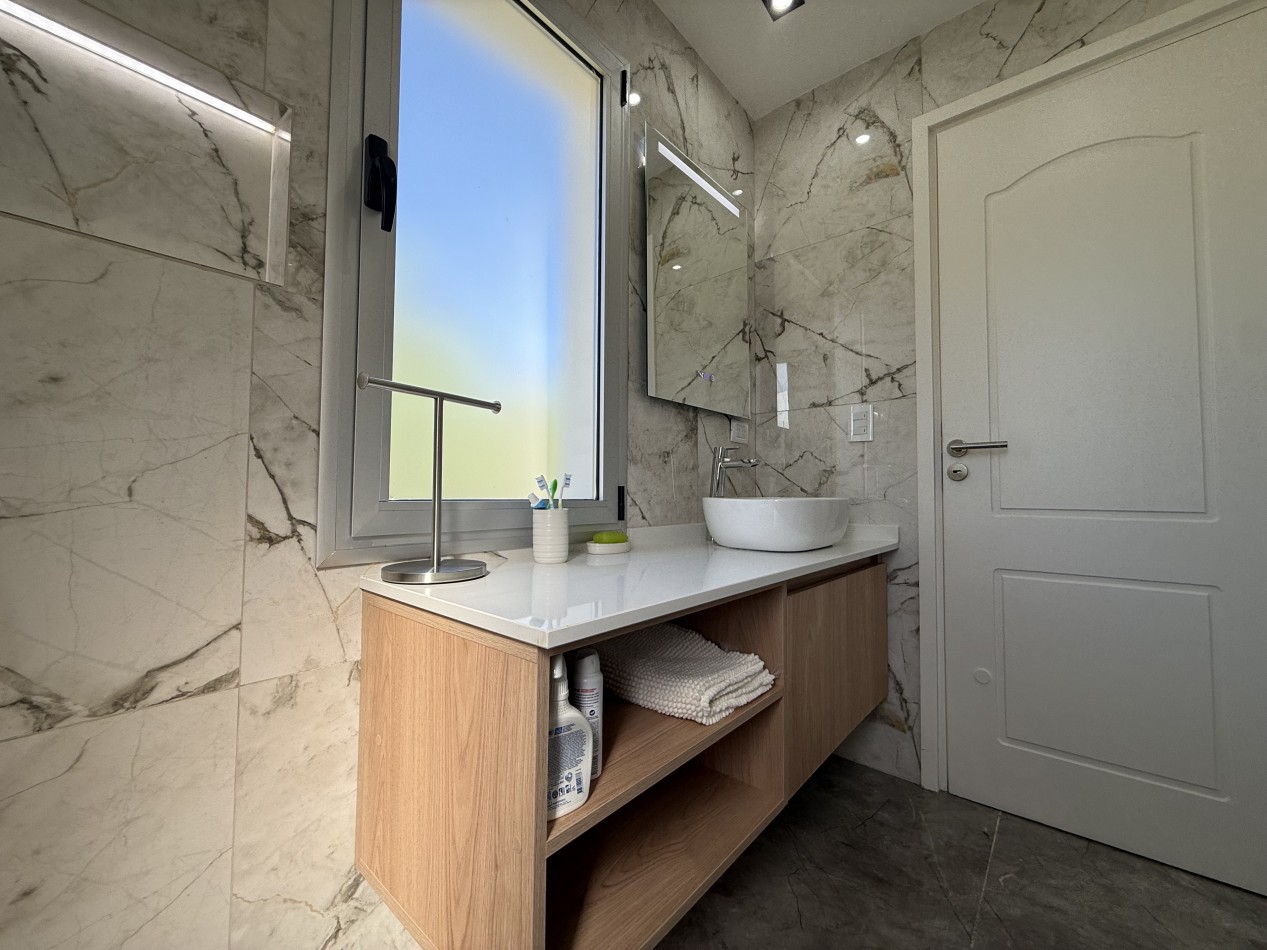 CASA 5 AMBIENTES - NORTHBEACH - EN VENTA 