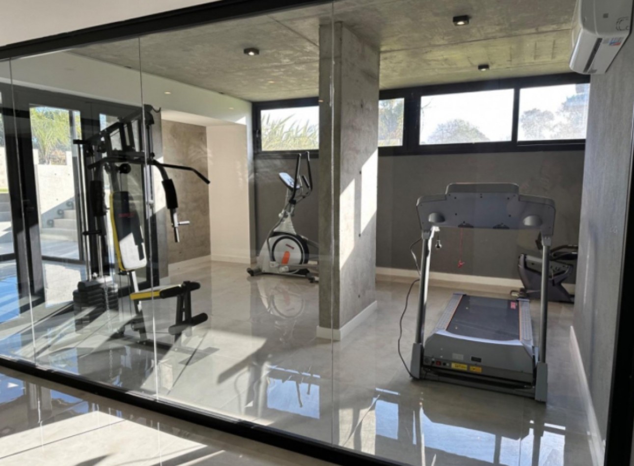 2 AMBIENTES - POSITIVE TOWER - EN VENTA - PINAMAR HOLLYWOOD