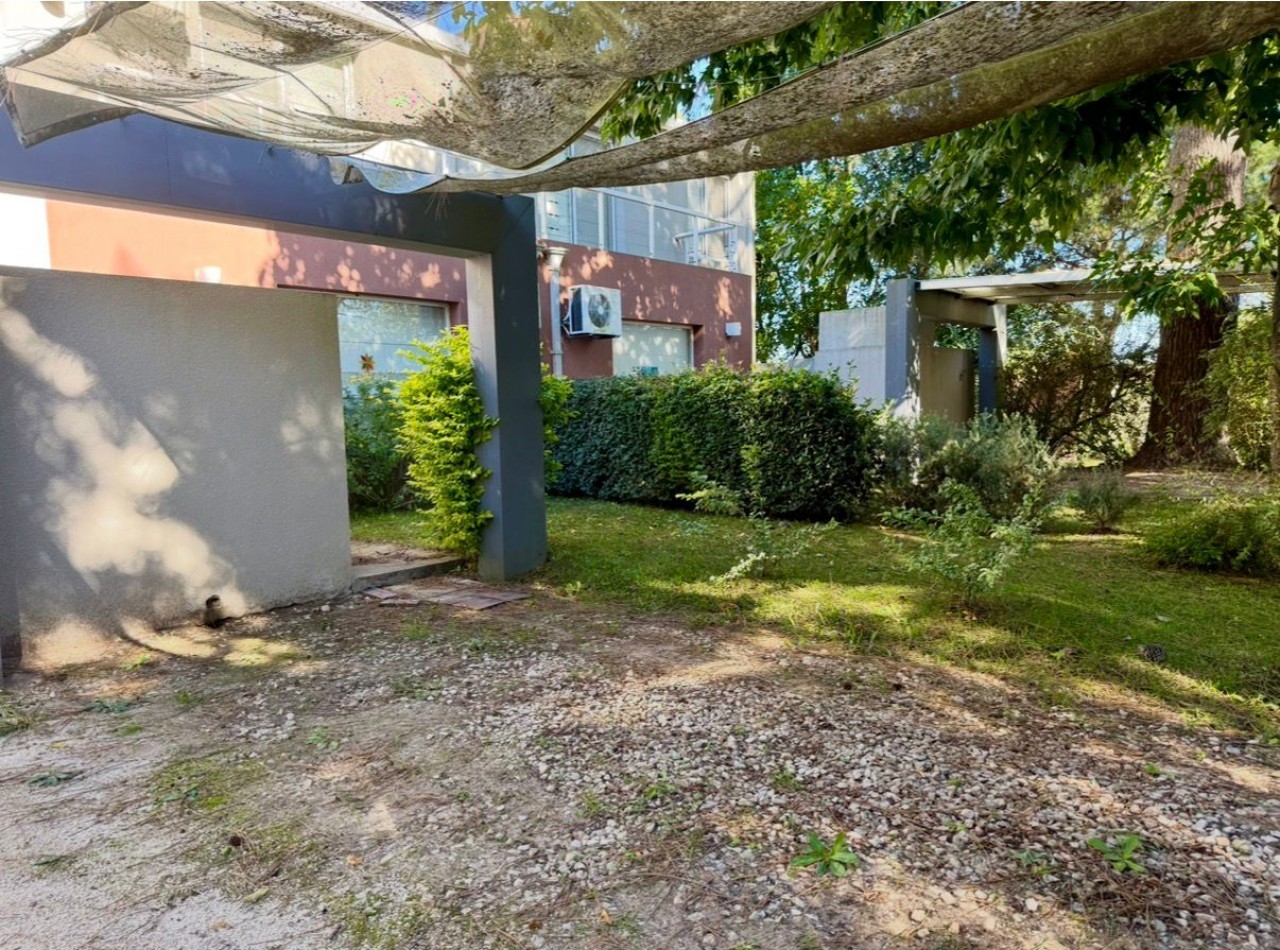 OPORTUNIDAD EN Ostende - BARRIO PORTAL TOMEG - Pinamar