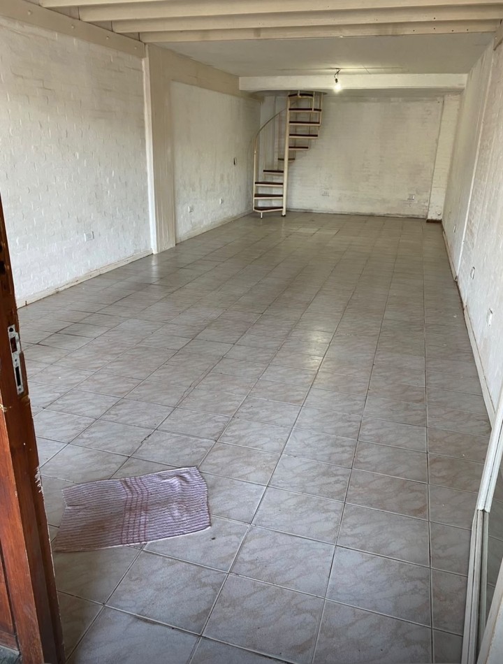 LOCAL COMERCIAL  - AV SHAW - EN VENTA 