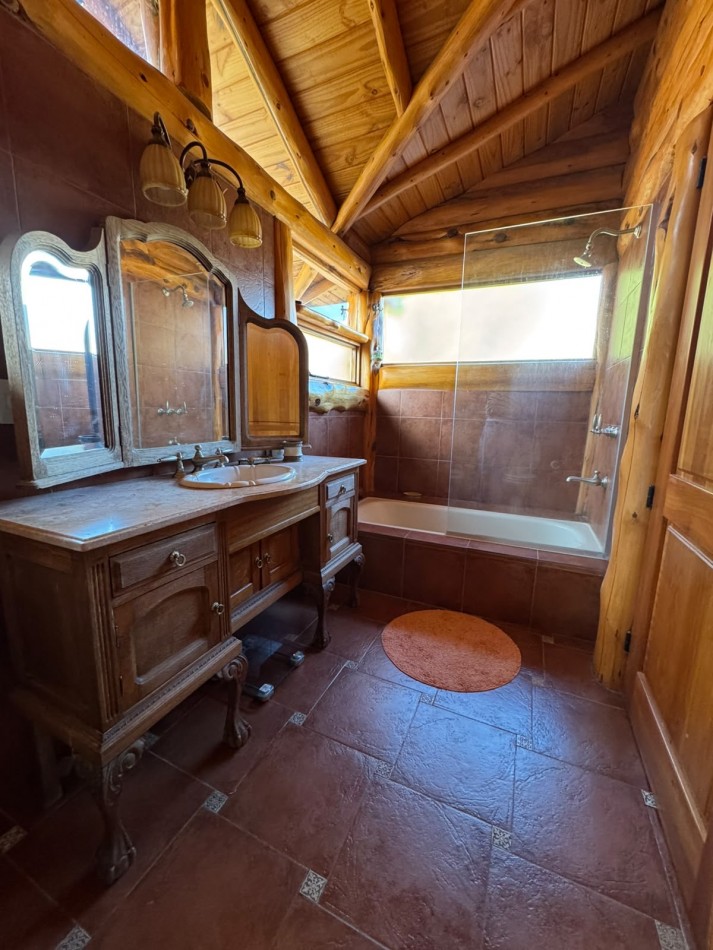 ESPECTACULAR CASA EN BARILOCHE 