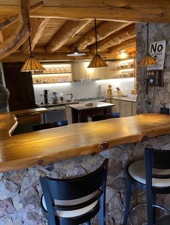 ESPECTACULAR CASA EN BARILOCHE 