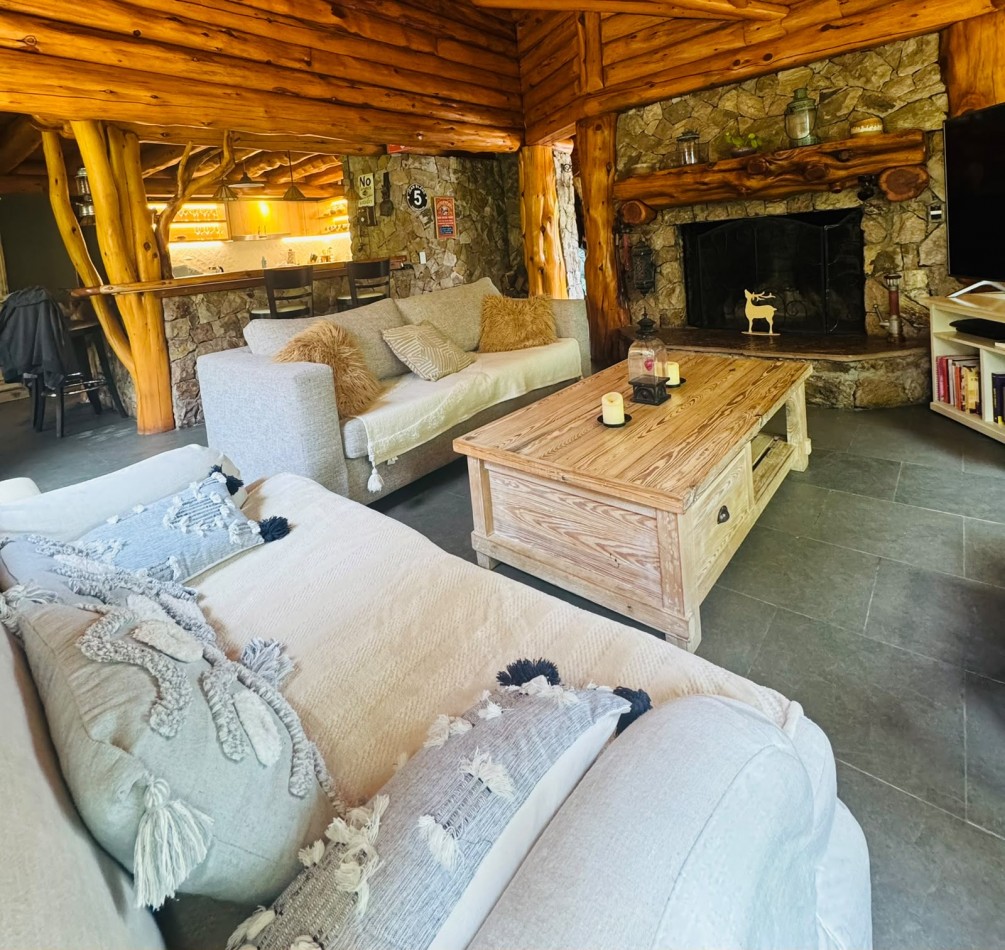 ESPECTACULAR CASA EN BARILOCHE 