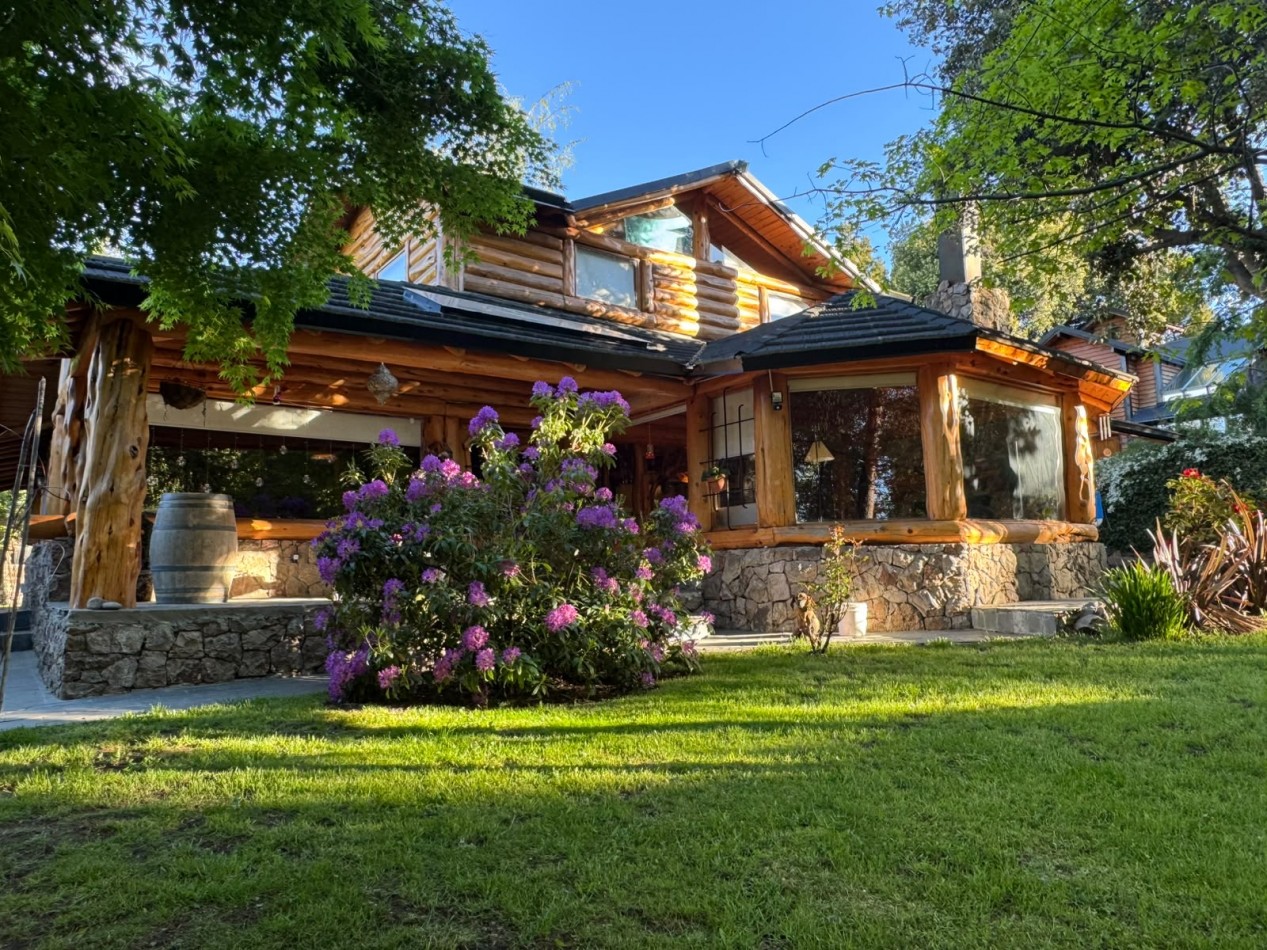 ESPECTACULAR CASA EN BARILOCHE 
