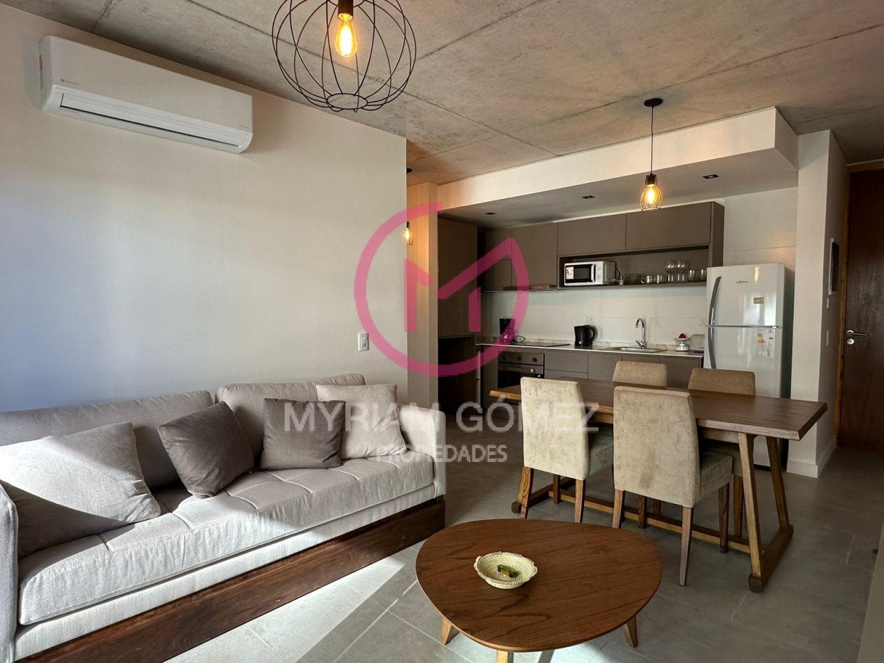 Positive Tower III - Departamento 2 Ambientes - 3 C