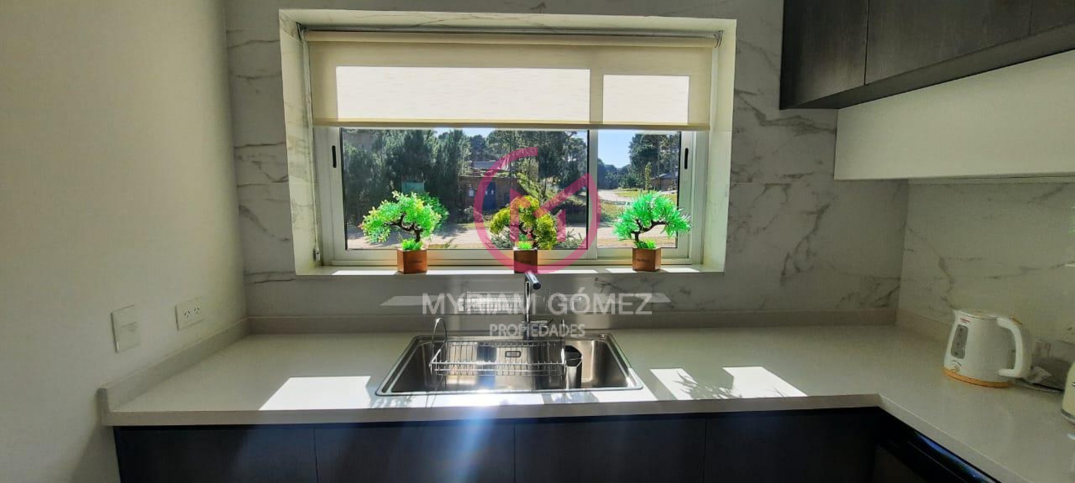 Casa a estrenar en Barrio Alamos II