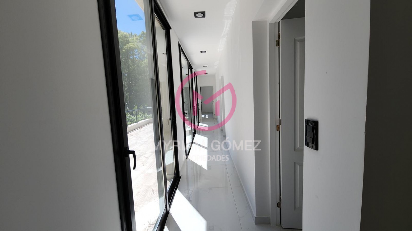 Casa a Estrenar en Venta en Pinamar Norte