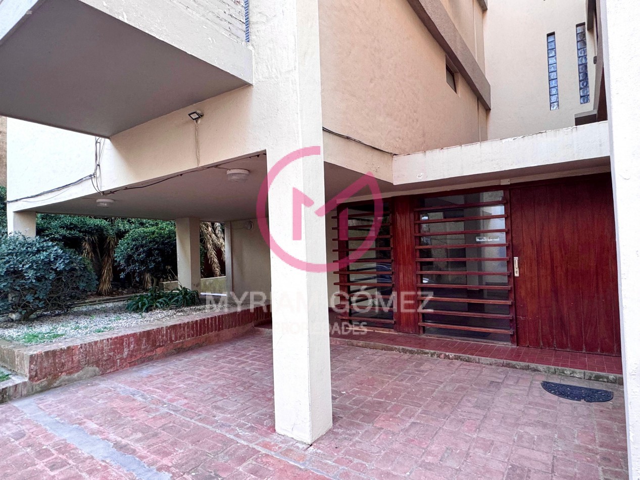 ALQUILER DE MARZO A NOVIEMBRE - Departamento 2 Ambientes - Frente al Mar