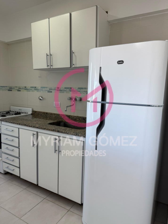 Departamento 2 Ambientes en Barrio Centro - Edificio Tenerife Piso 8°B