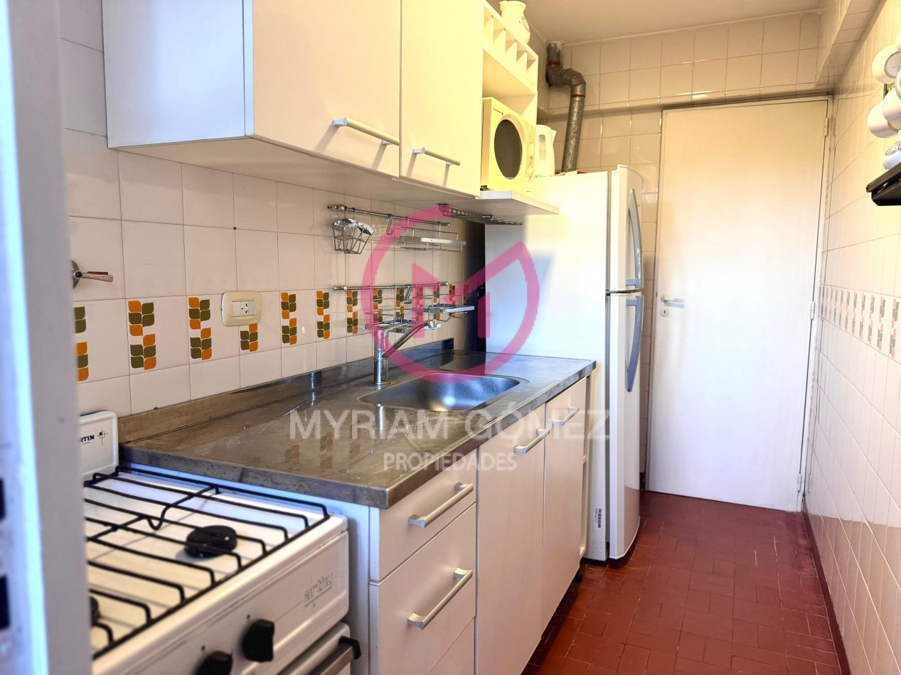 ALQUILER DE MARZO A NOVIEMBRE - Departamento 2 Ambientes - Frente al Mar