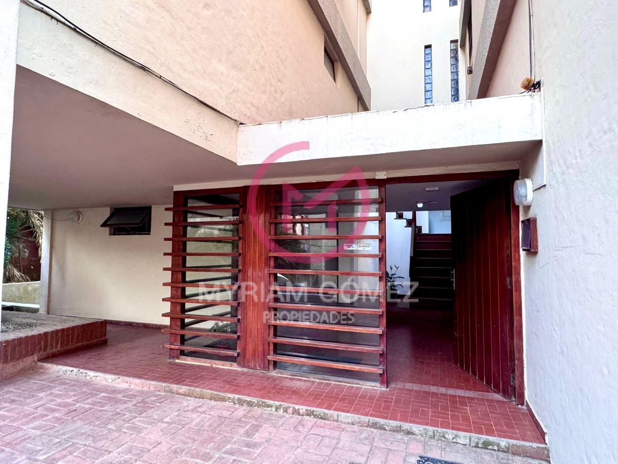 ALQUILER DE MARZO A NOVIEMBRE - Departamento 2 Ambientes - Frente al Mar