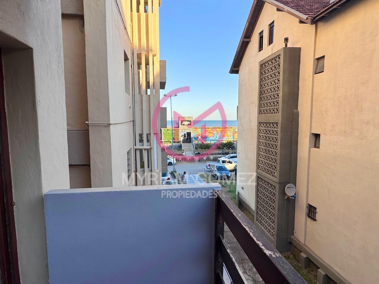 ALQUILER DE MARZO A NOVIEMBRE - Departamento 2 Ambientes - Frente al Mar