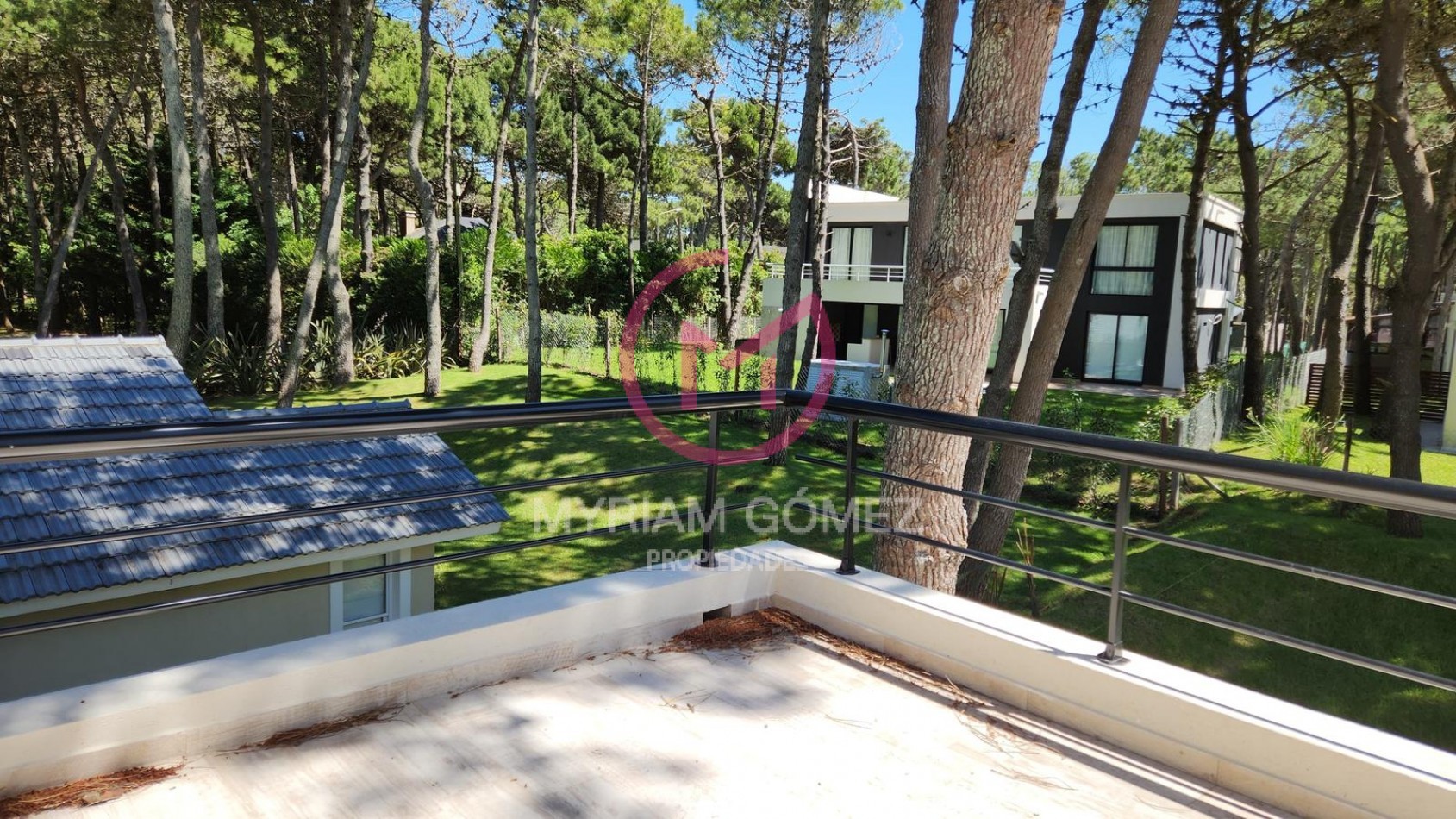 Casa a Estrenar en Venta en Pinamar Norte