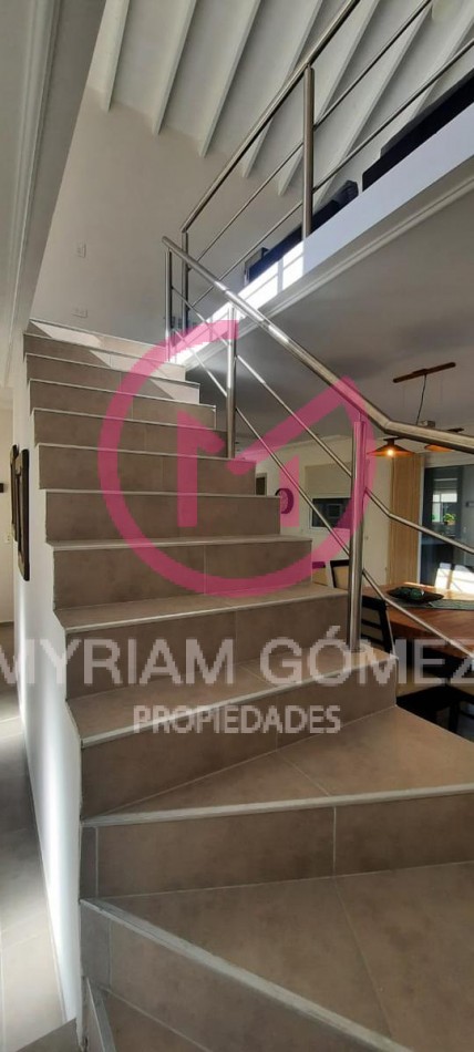 Casa a estrenar en Barrio Alamos II