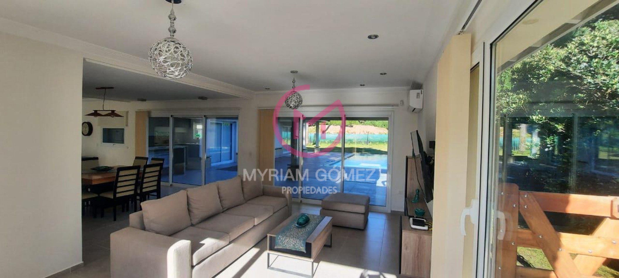 Casa a estrenar en Barrio Alamos II
