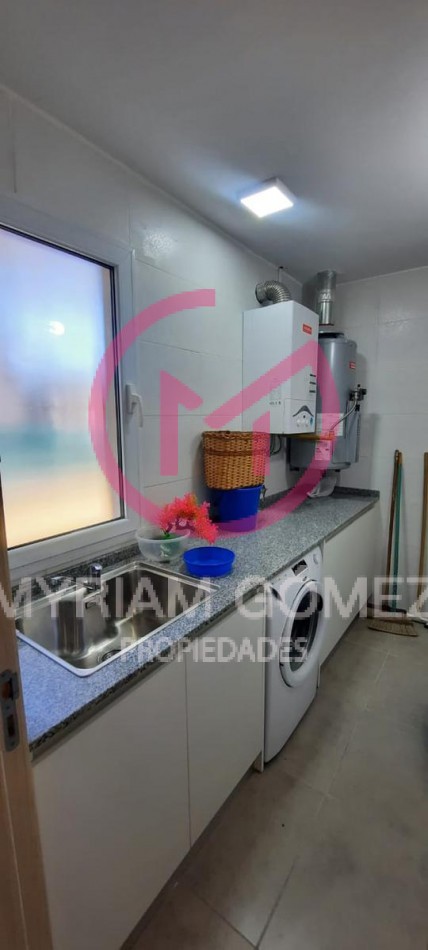Casa a estrenar en Barrio Alamos II
