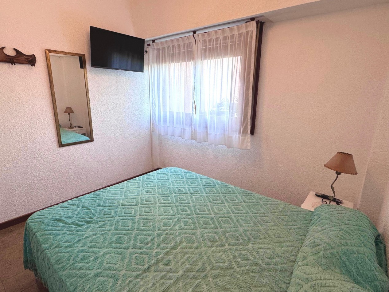 DEPARTAMENTO  2 AMBIENTES FRENTE AL MAR - ALQUILER ANUAL - PINAMAR