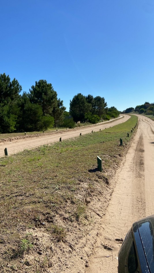 2 EXCELENTES LOTES UNIFICADOS - COSTA ESMERALDA 